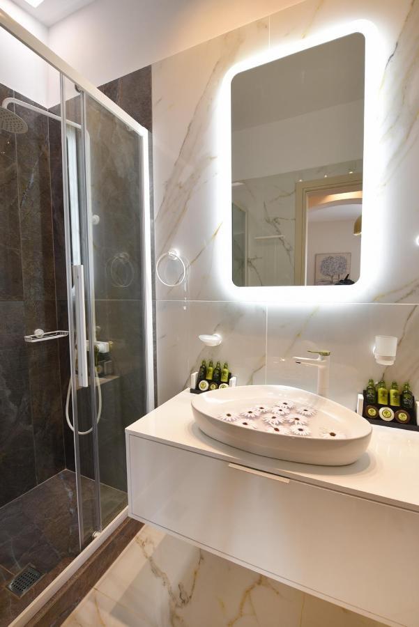 Syrene Luxury Suites Ermoupoli Exterior photo