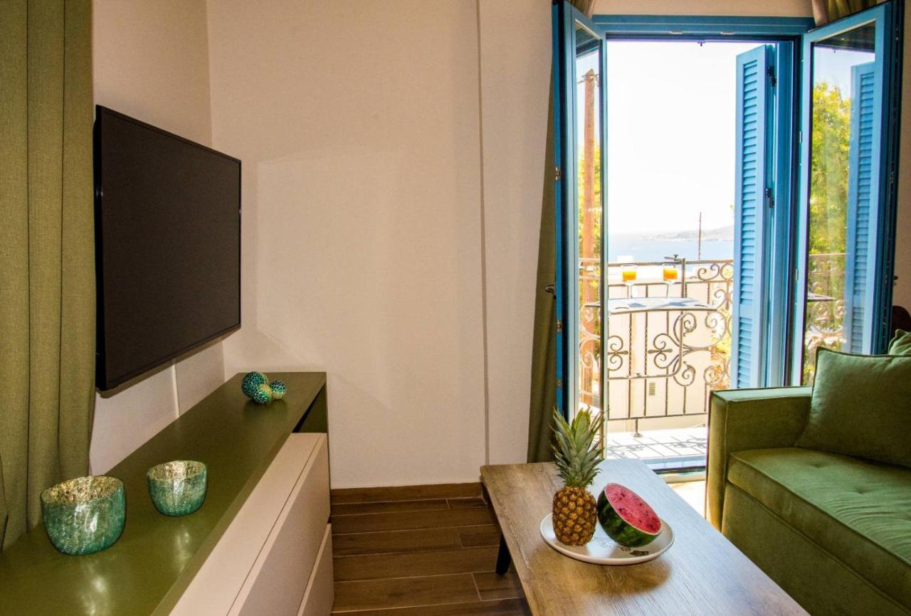 Syrene Luxury Suites Ermoupoli Exterior photo